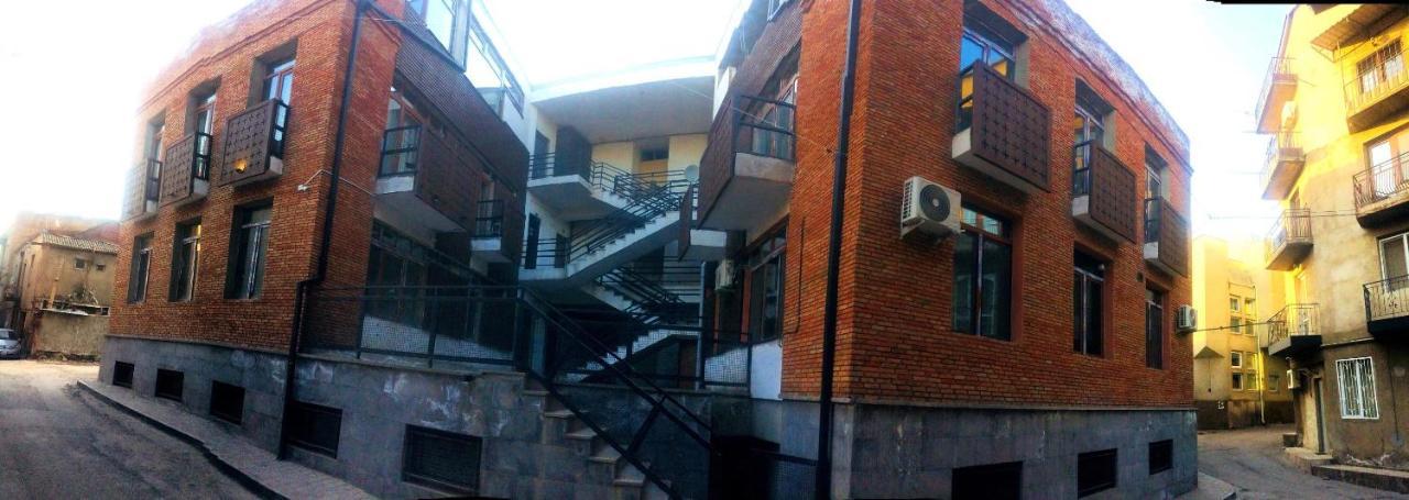 Tatias Apartments In The Downtown Tbilisi Exterior photo